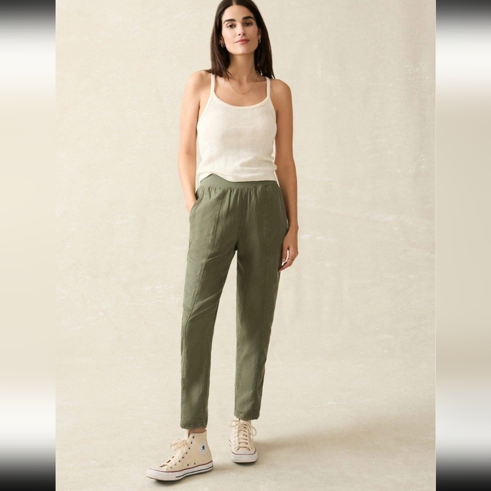 Faherty Arlie Day Elevated Basic Thyme Green Quie… - image 1